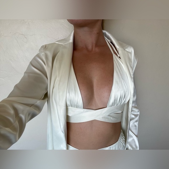 NEW Silky Coord Set- Tie Up Top, Blazer, and Pants - Picture 15 of 16